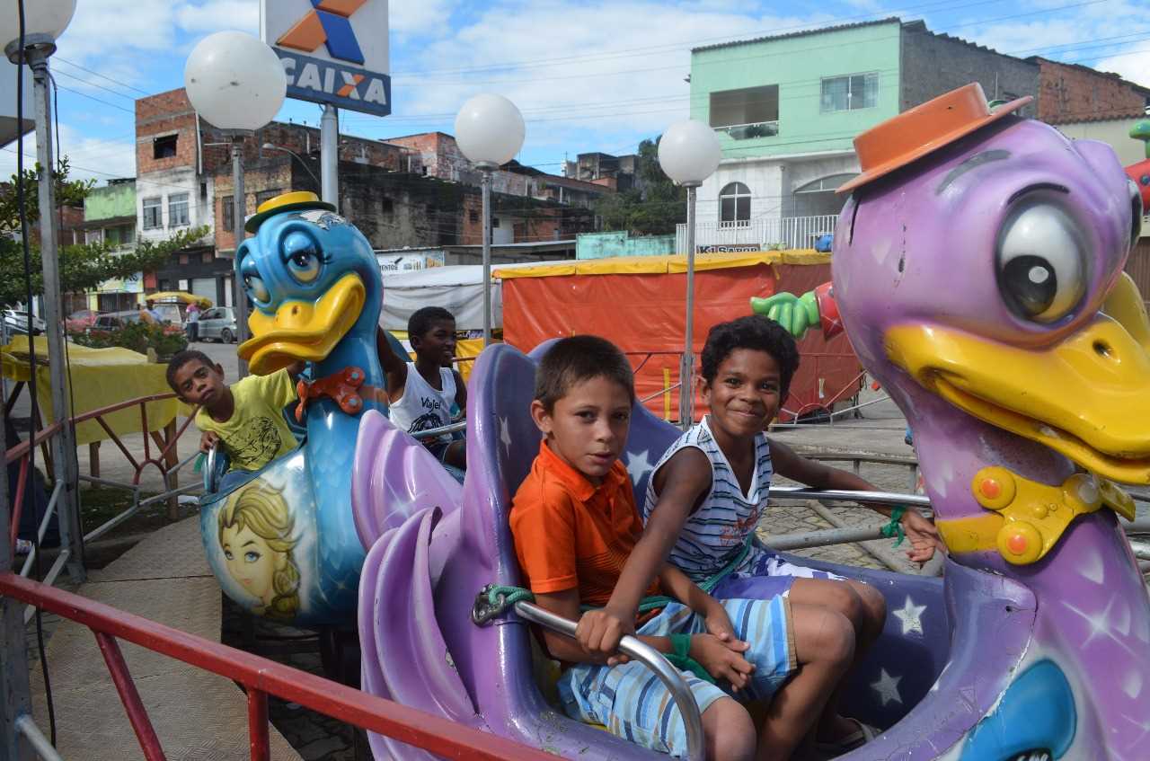 CRAS realiza tarde de diversão no Parque para seus usuários